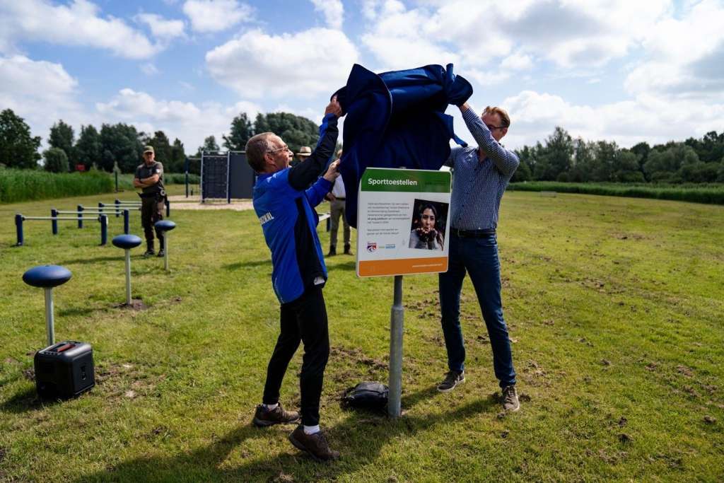 7. 40-jarig-bestaan-Het-Twikse-onthulling-nieuwe-sporttoestellen